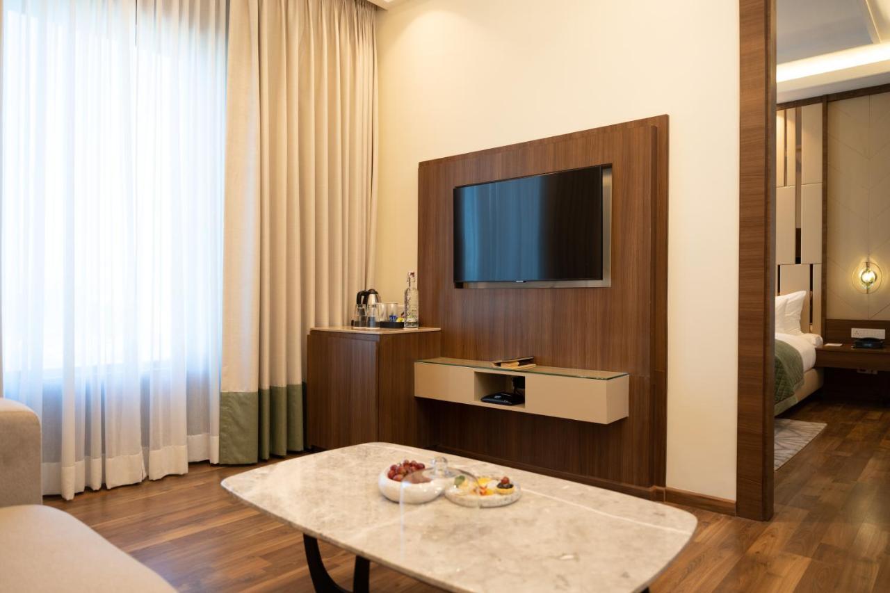 The Greenwood Guwahati - A Luxury Boutique Hotel Exterior photo